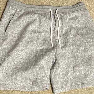 Tommy Hilfiger Men's Athletic Gray Shorts